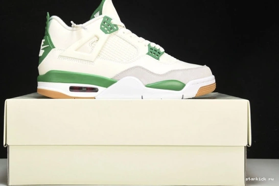   DR5415-103 Green Retro  4 SB Jordan DR5415-103 Pine 0310